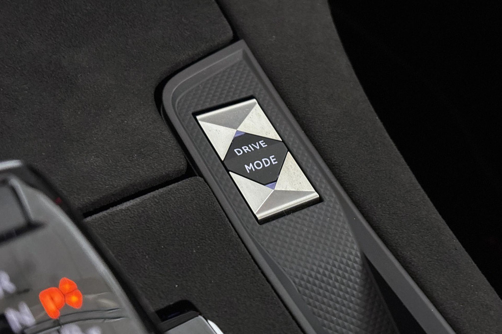 DS 7 Crossback (JZP24D) met abonnement