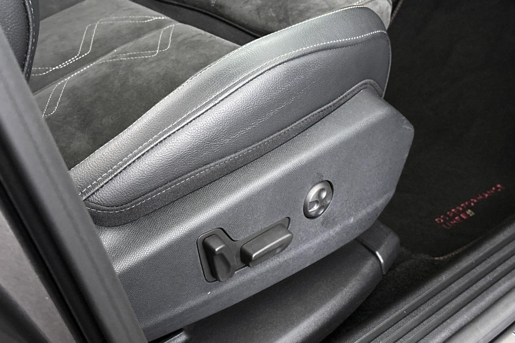 DS 7 Crossback (JZP24D) met abonnement