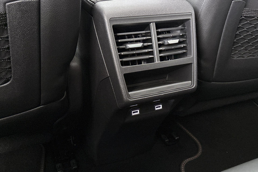 DS 7 Crossback (JZP24D) met abonnement