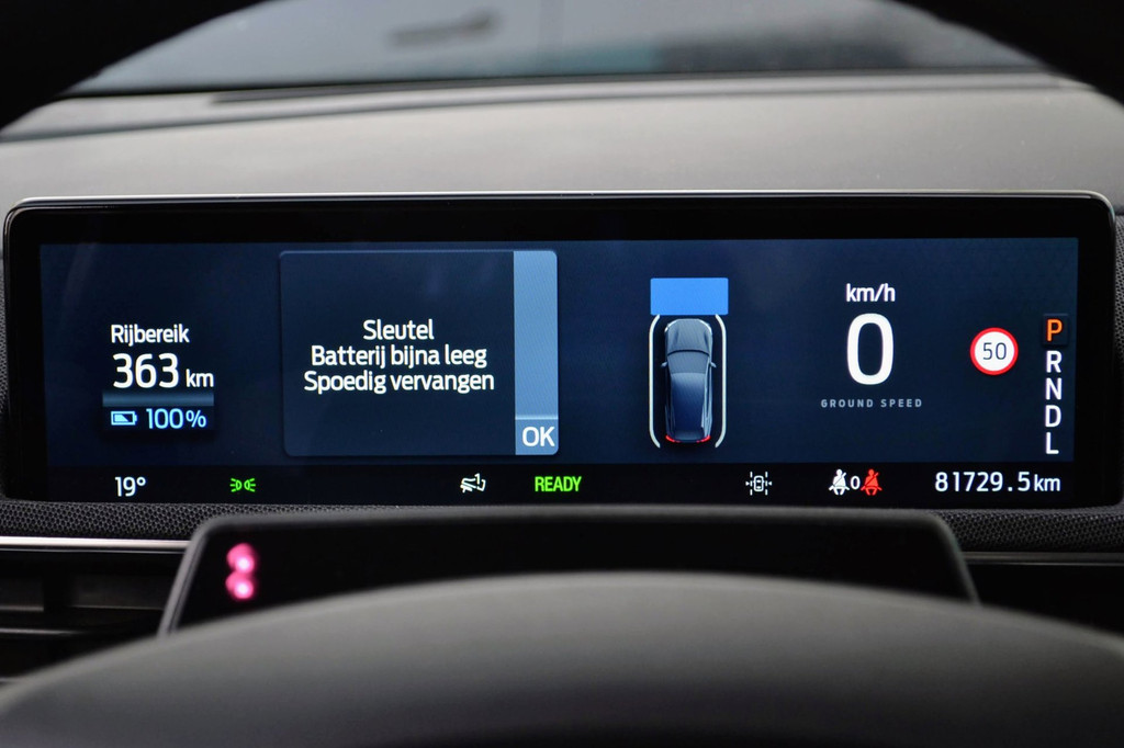 Ford Mustang Mach-E (L118NX) met abonnement