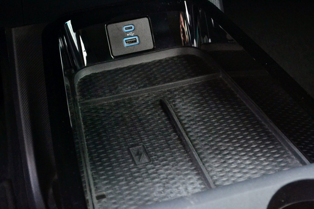 Ford Mustang Mach-E (L118NX) met abonnement