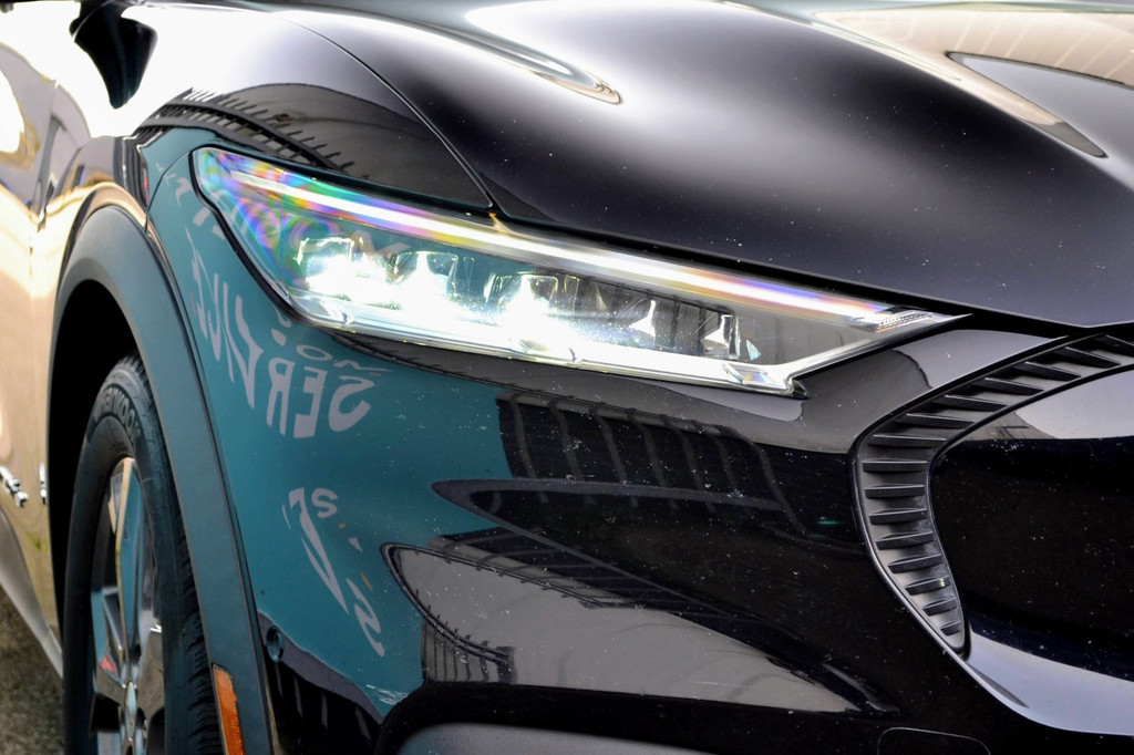 Ford Mustang Mach-E (L118NX) met abonnement