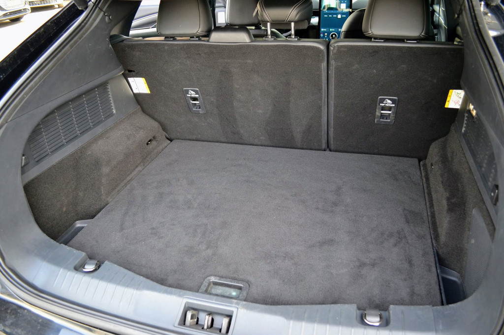 Ford Mustang Mach-E (L118NX) met abonnement