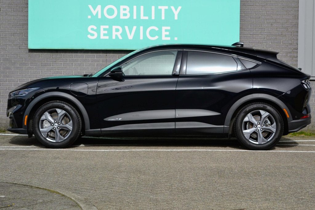 Ford Mustang Mach-E (L118NX) met abonnement