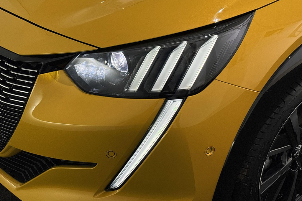 Peugeot 208 (L381ZK) met abonnement