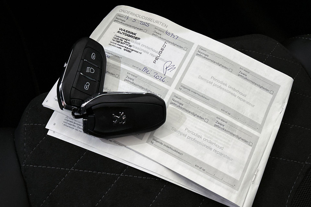 Peugeot 208 (L381ZK) met abonnement