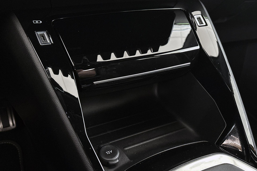 Peugeot 208 (L381ZK) met abonnement