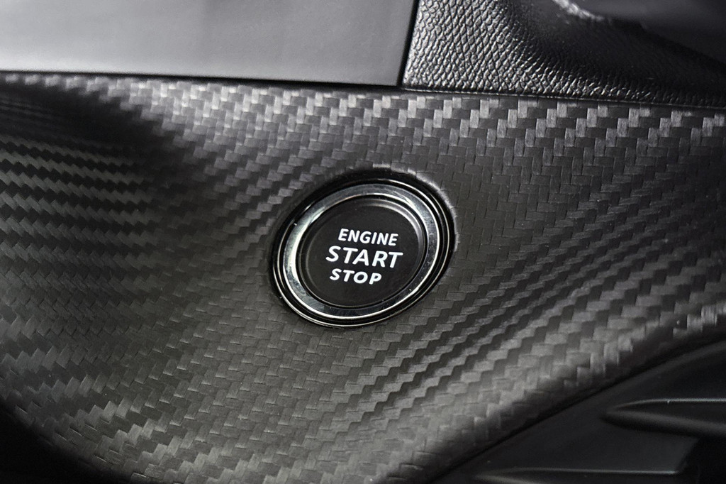 Peugeot 208 (L381ZK) met abonnement