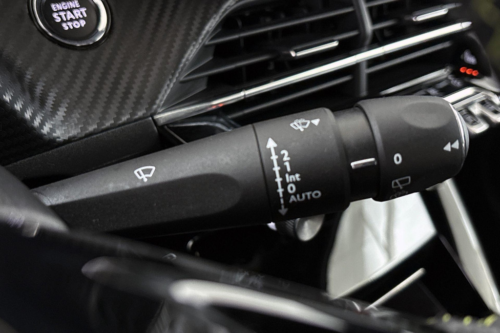 Peugeot 208 (L381ZK) met abonnement