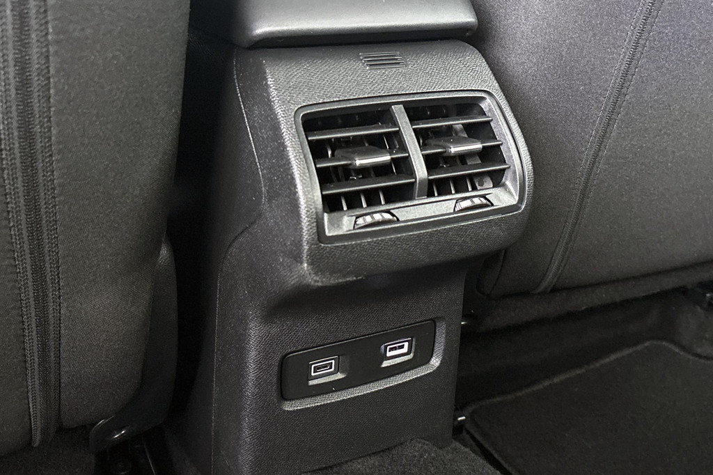 Citroën Ë-C4 (T402PG) met abonnement