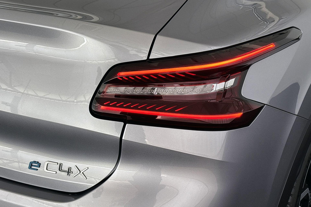 Citroën Ë-C4 (T402PG) met abonnement