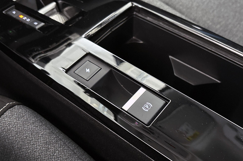 Citroën Ë-C4 (T402PG) met abonnement