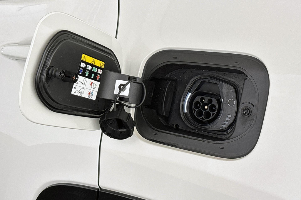 Jeep Compass (JTZ80K) met abonnement