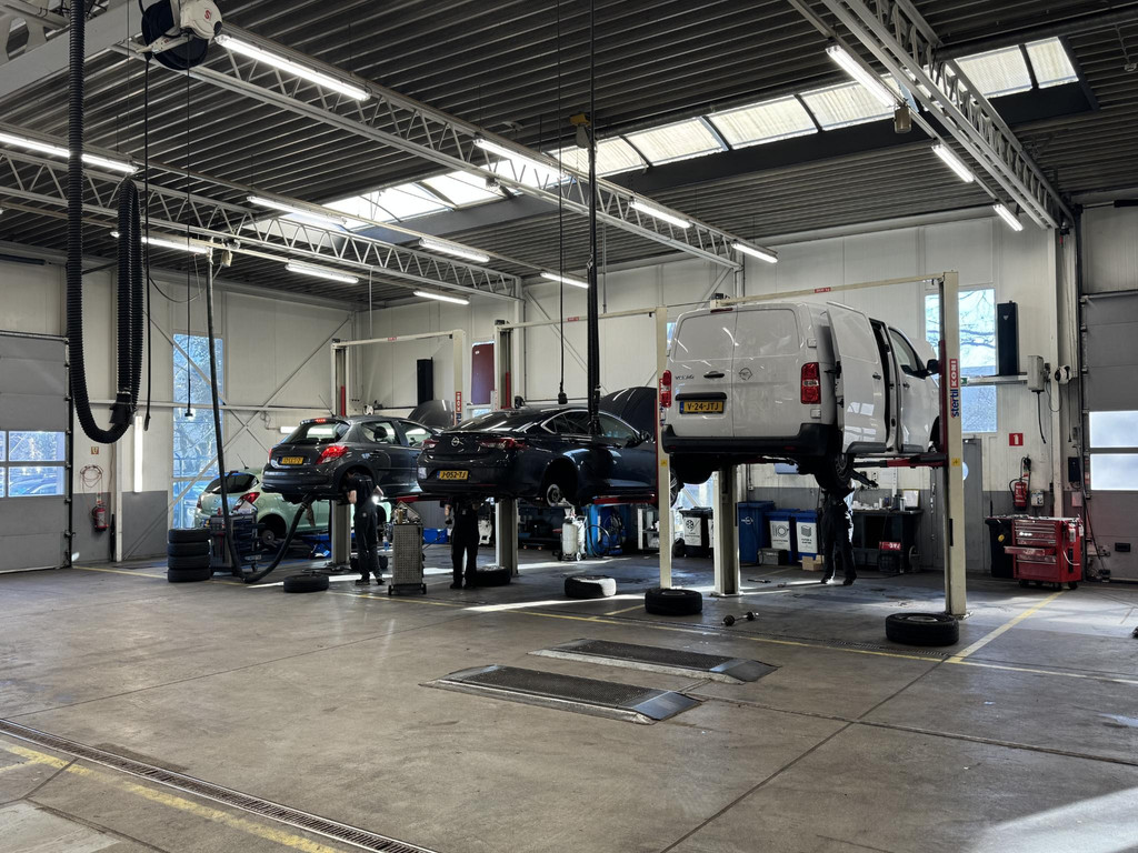 Jeep Compass (JTZ80K) met abonnement