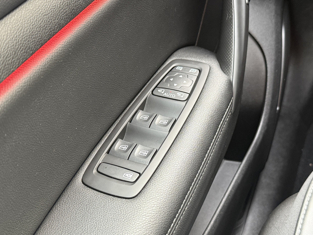 Renault MEGANE Estate (T549KT) met abonnement