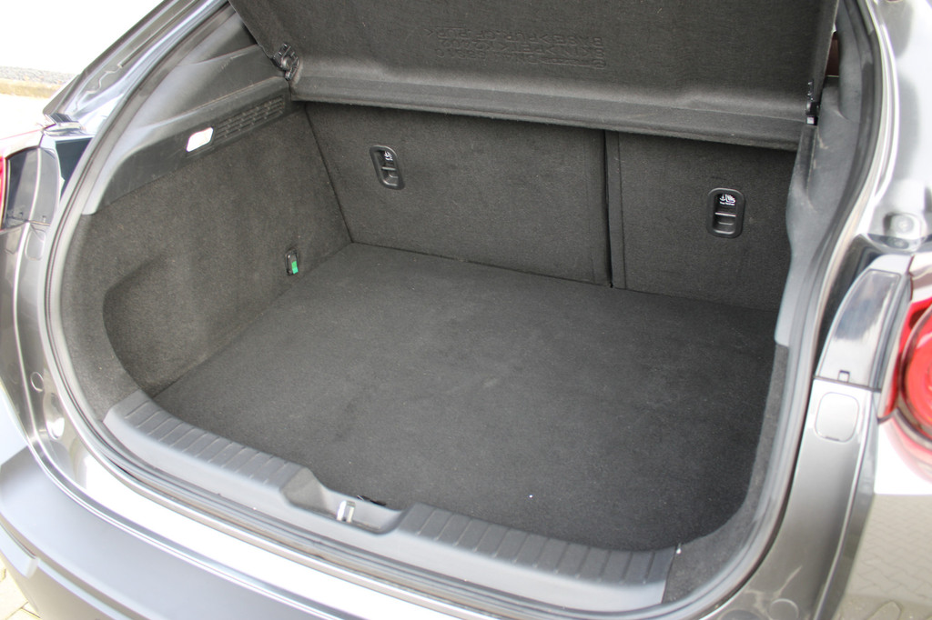 Mazda MX-30 (J464SX) met abonnement