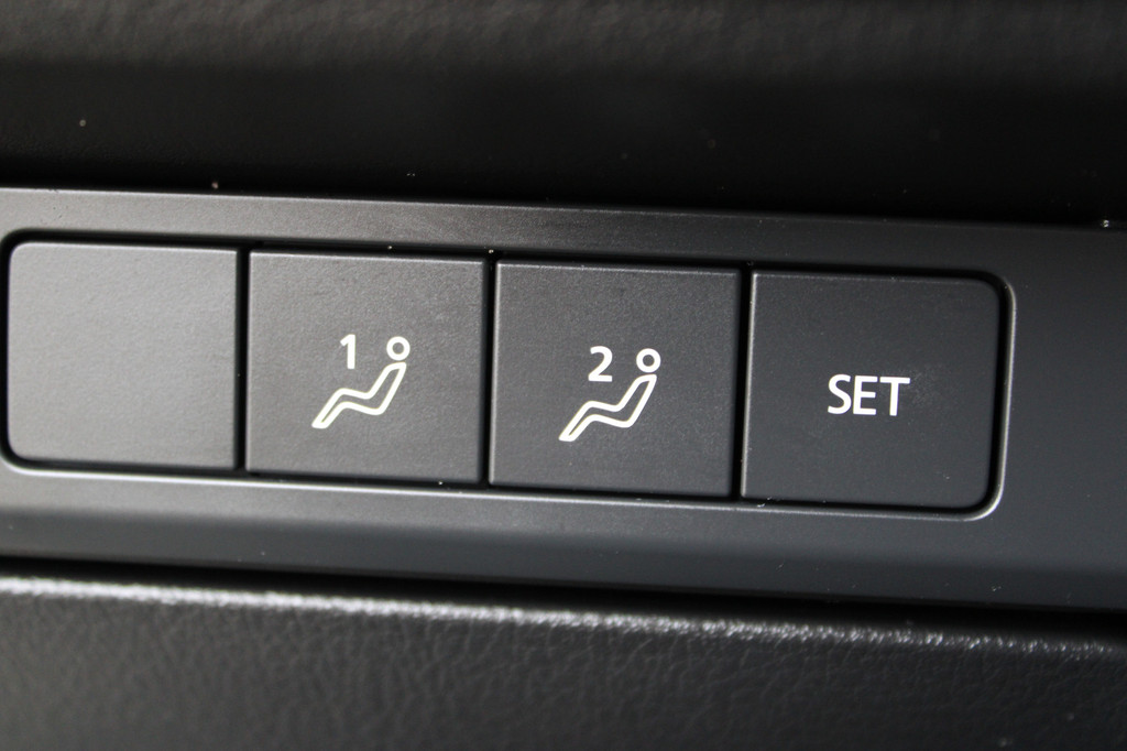 Mazda MX-30 (J464SX) met abonnement