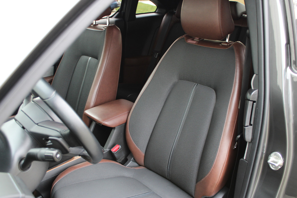 Mazda MX-30 (J464SX) met abonnement