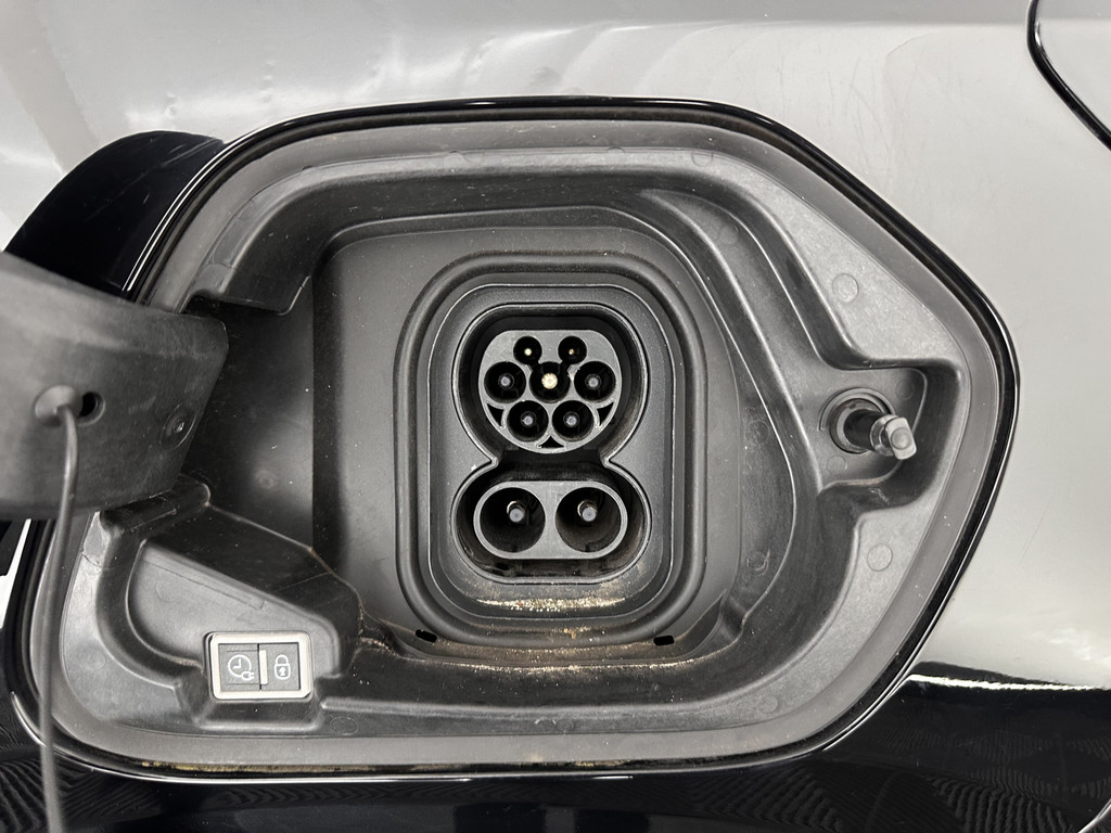 Peugeot e-208 (X480VL) met abonnement