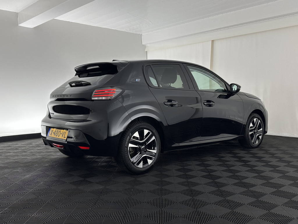 Peugeot e-208 (X480VL) met abonnement