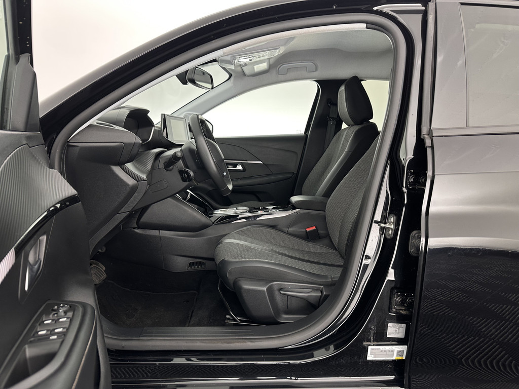 Peugeot e-208 (X480VL) met abonnement