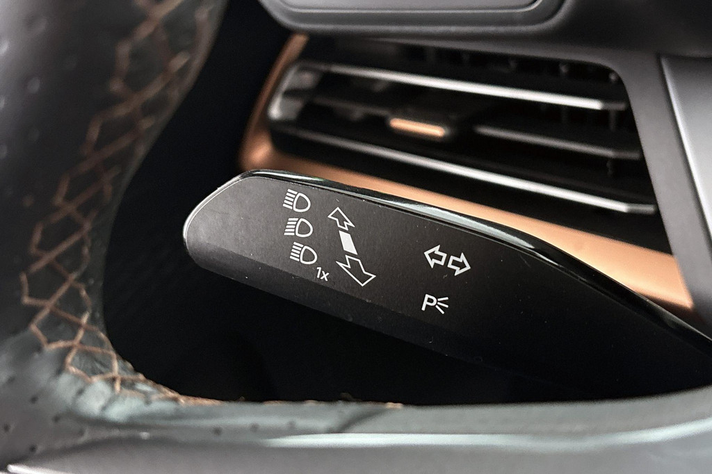 CUPRA Born (KBF49V) met abonnement