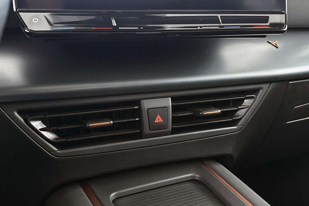 CUPRA Born (KBF49V) met abonnement