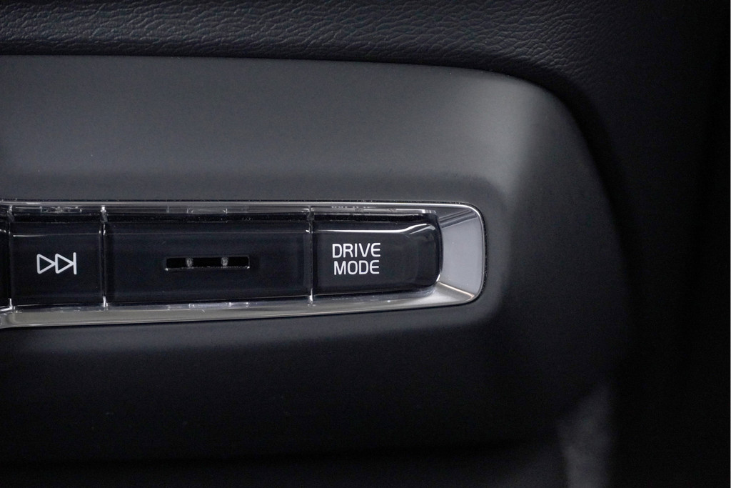 Volvo XC40 (J155VT) met abonnement