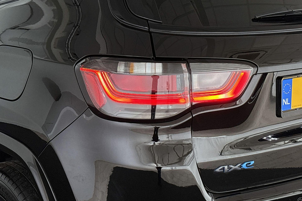 Jeep Compass (JTZ18L) met abonnement