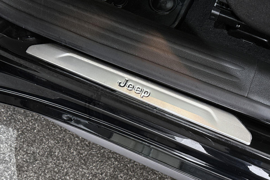 Jeep Compass (JTZ18L) met abonnement