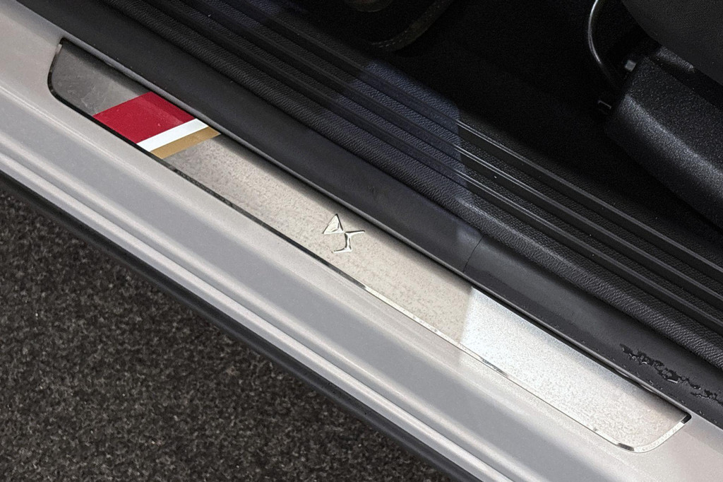 DS 7 Crossback (N478ZT) met abonnement