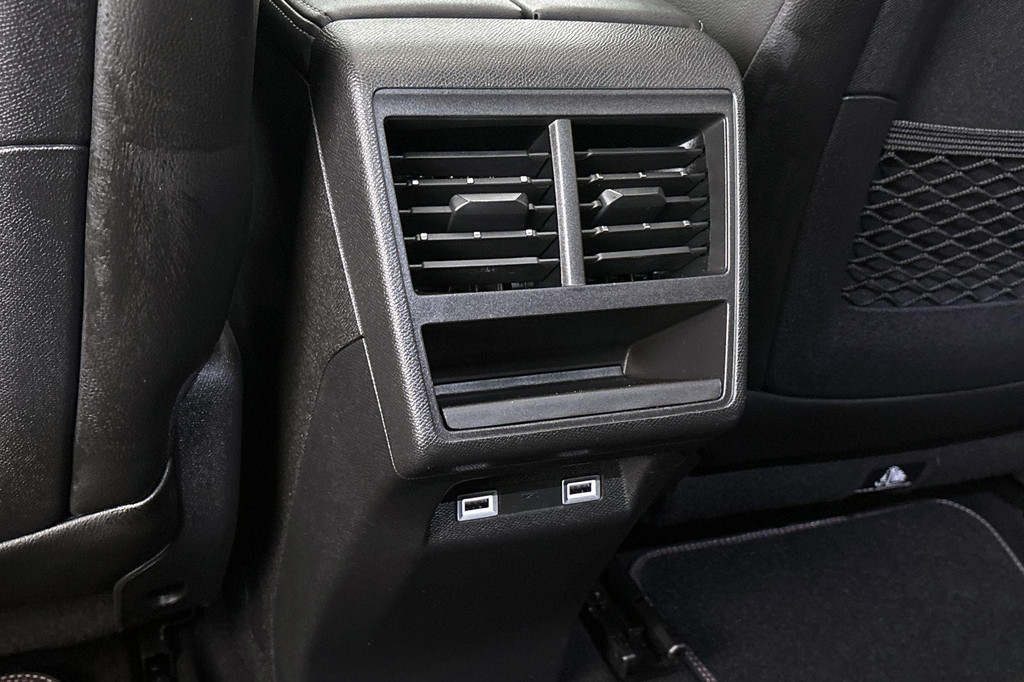 DS 7 Crossback (N478ZT) met abonnement