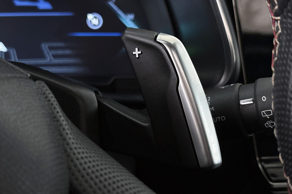 DS 7 Crossback (N478ZT) met abonnement