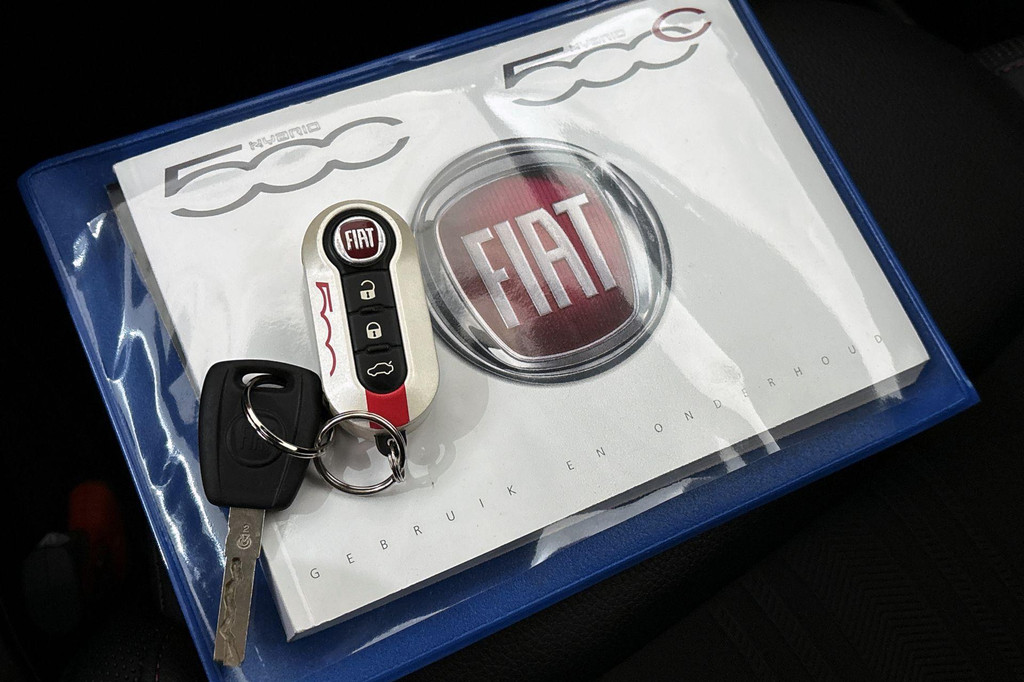 Fiat 500C (P653BR) met abonnement