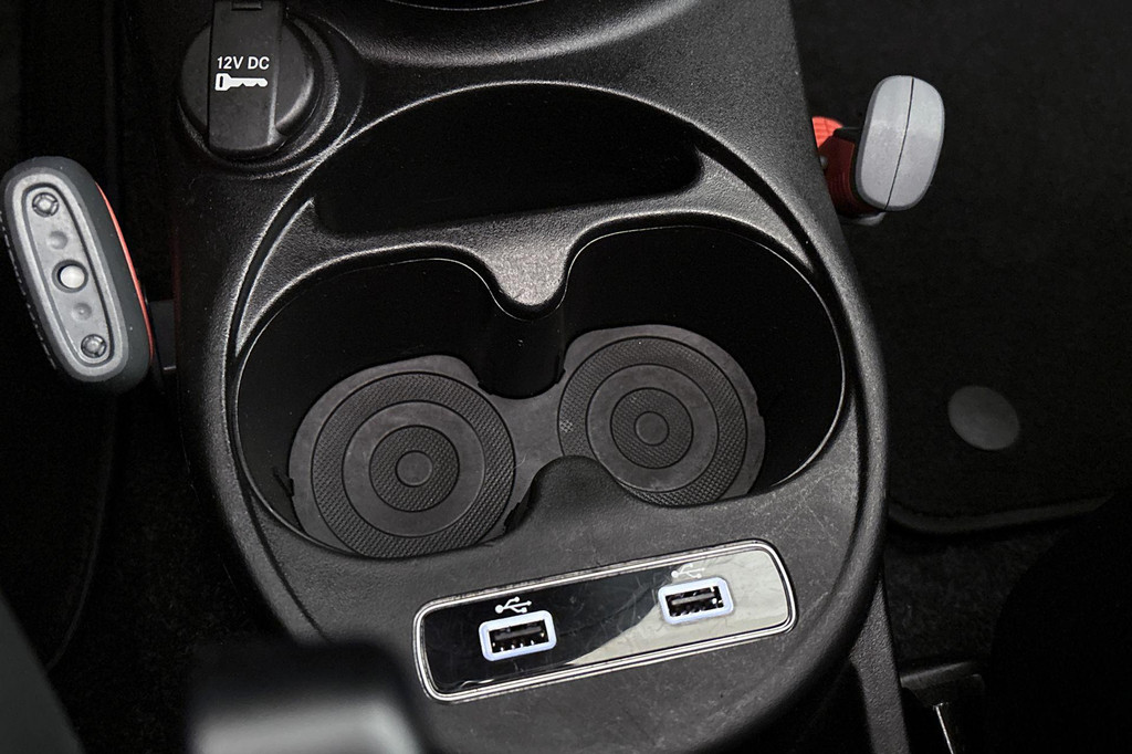 Fiat 500C (P653BR) met abonnement