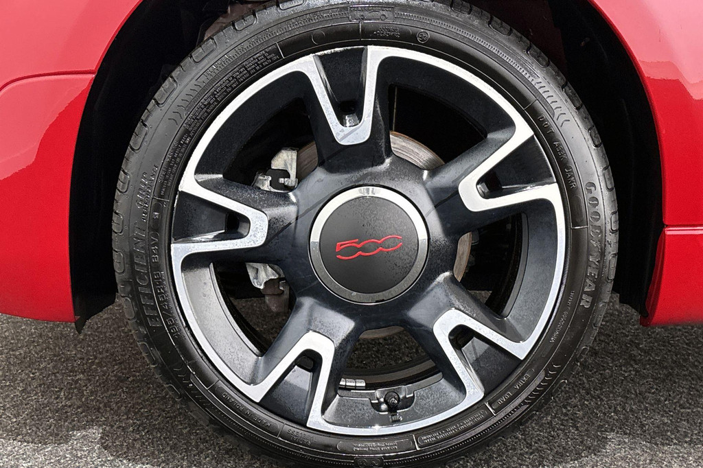 Fiat 500C (P653BR) met abonnement