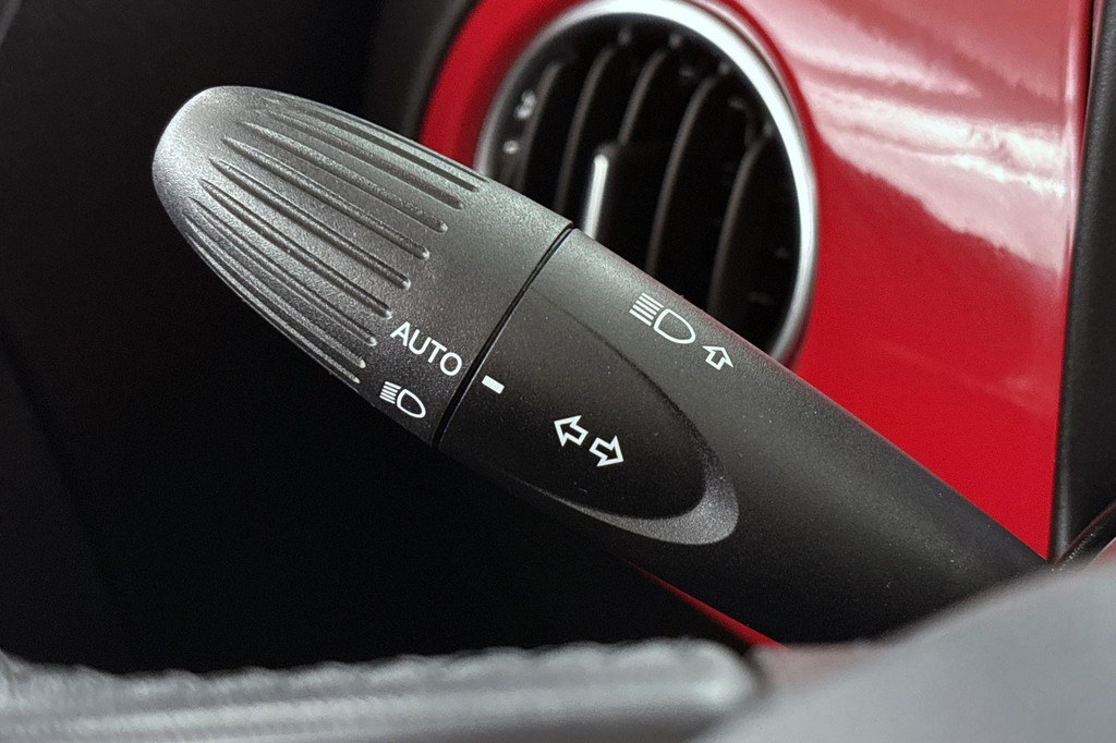 Fiat 500C (P653BR) met abonnement