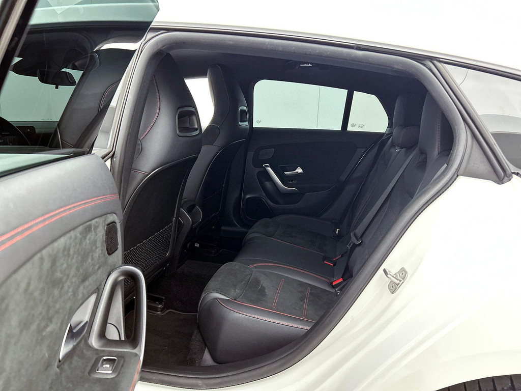 Mercedes-Benz CLA-Klasse (KBL70R) met abonnement