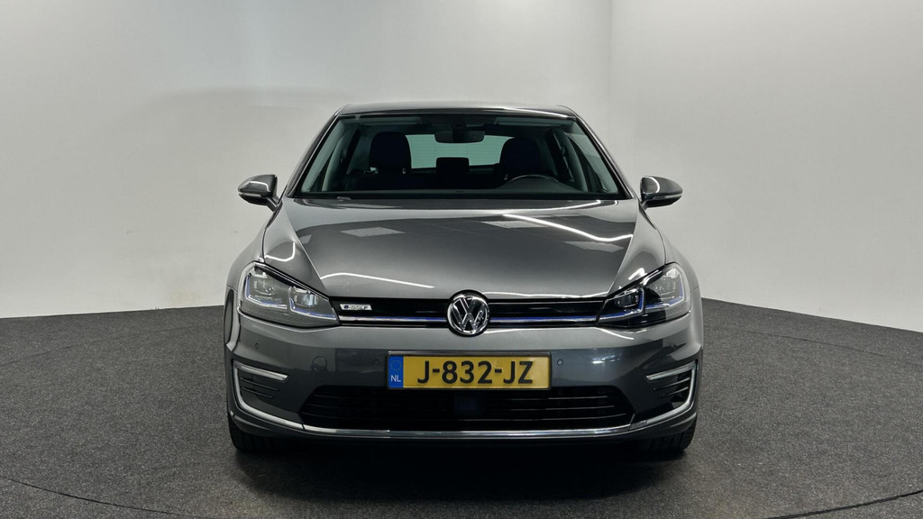 Volkswagen e-Golf (J832JZ) met abonnement