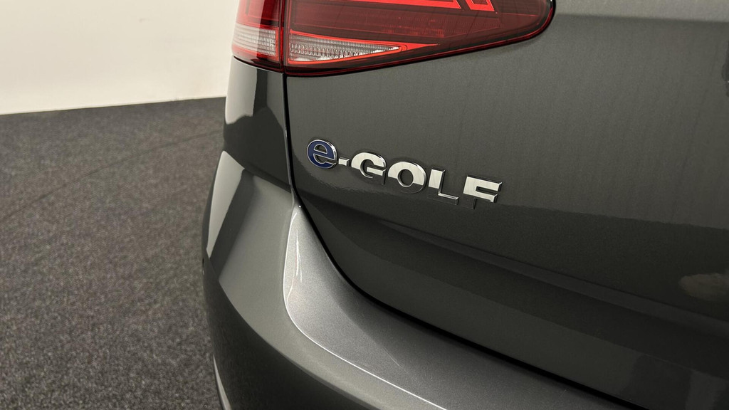 Volkswagen e-Golf (J832JZ) met abonnement