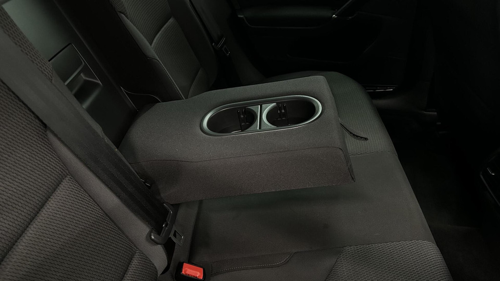 Volkswagen e-Golf (J832JZ) met abonnement