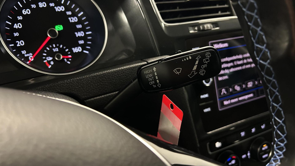 Volkswagen e-Golf (J832JZ) met abonnement