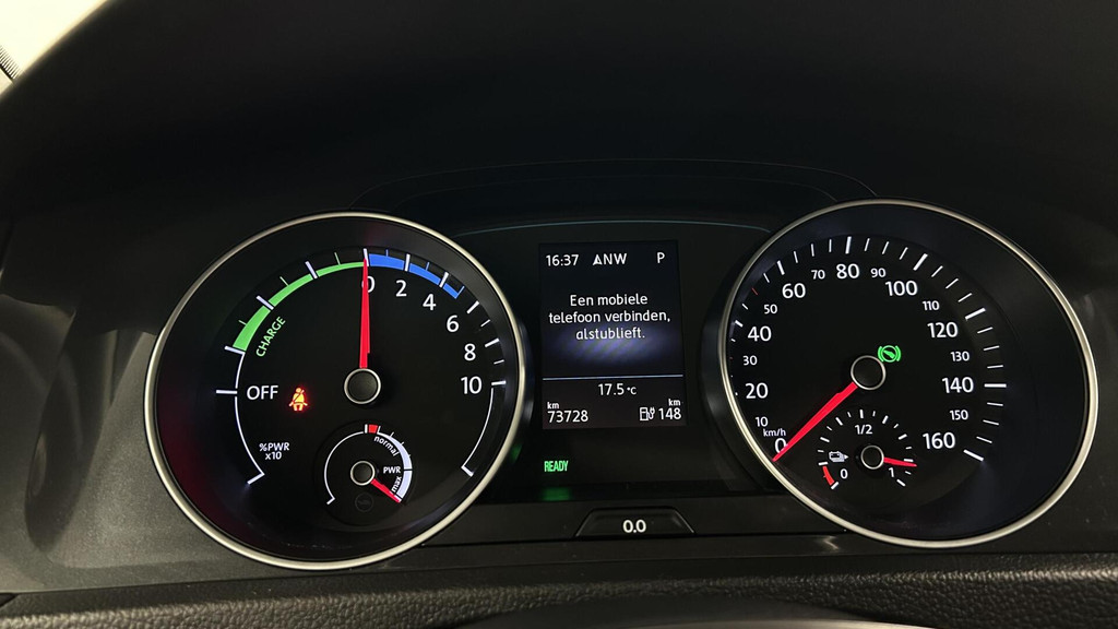 Volkswagen e-Golf (J832JZ) met abonnement