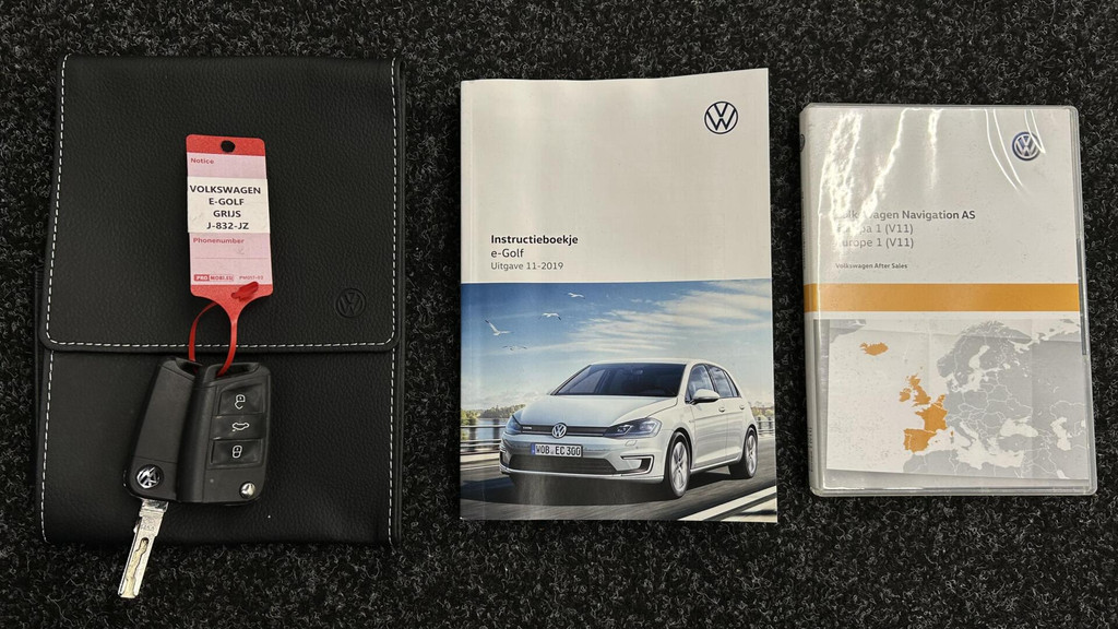 Volkswagen e-Golf (J832JZ) met abonnement