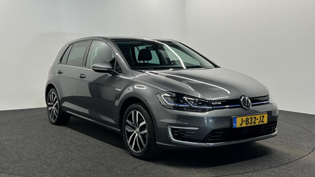 Volkswagen e-Golf (J832JZ) met abonnement