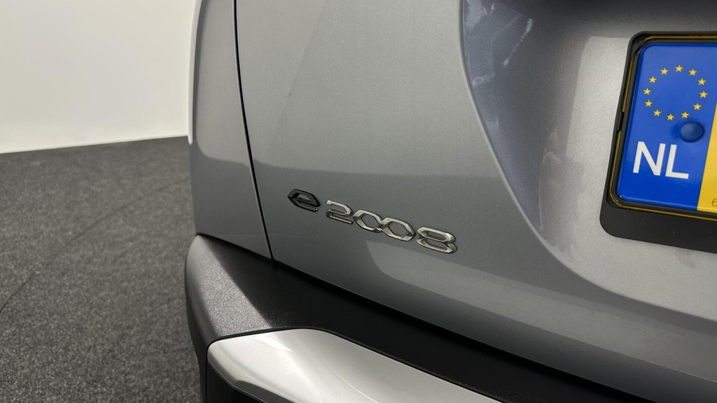 Peugeot e-2008 (K339LJ) met abonnement
