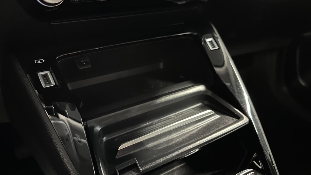 Peugeot e-2008 (K339LJ) met abonnement