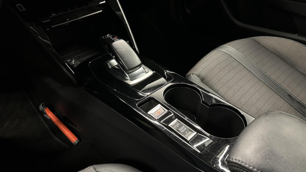 Peugeot e-2008 (K339LJ) met abonnement