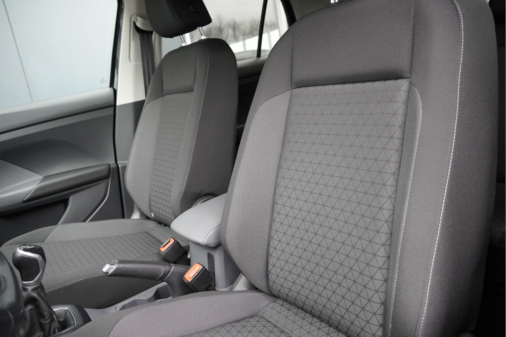 Volkswagen T-Cross (J273ZN) met abonnement