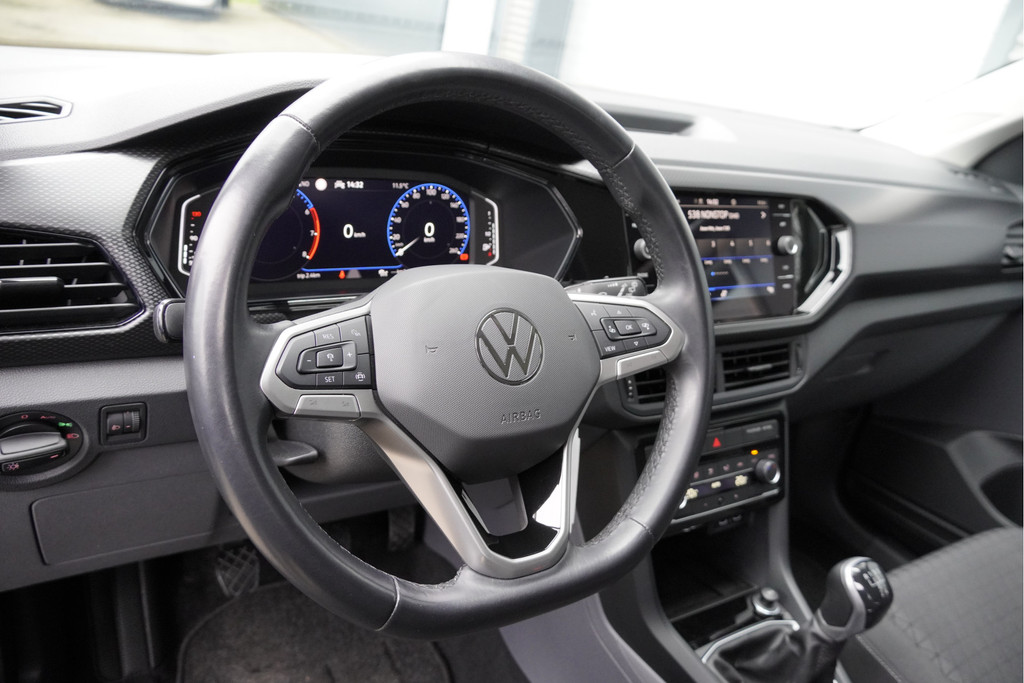 Volkswagen T-Cross (J273ZN) met abonnement